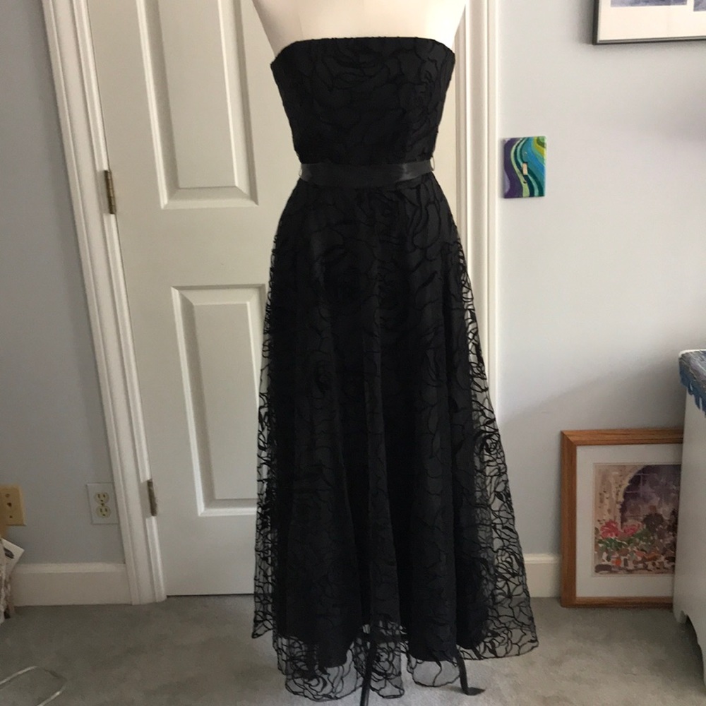 Niki Lavis designer black dress